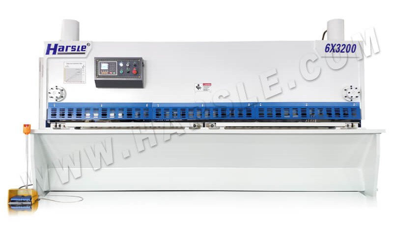 Differences Between Swing Beam And Guillotine CNC Hydraulic Shearing Machine 4 Cesoia a ghigliottina